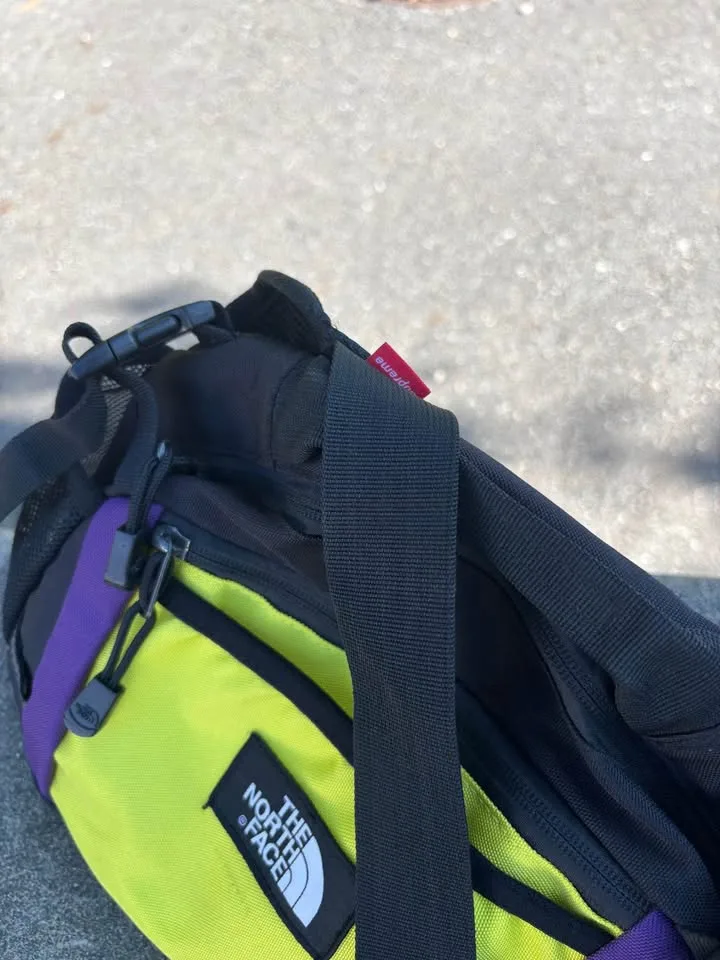 NorthFace Supreme Waist bag image indicator(4)