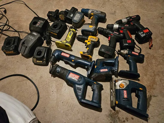 Power Tools Lot image indicator(2)