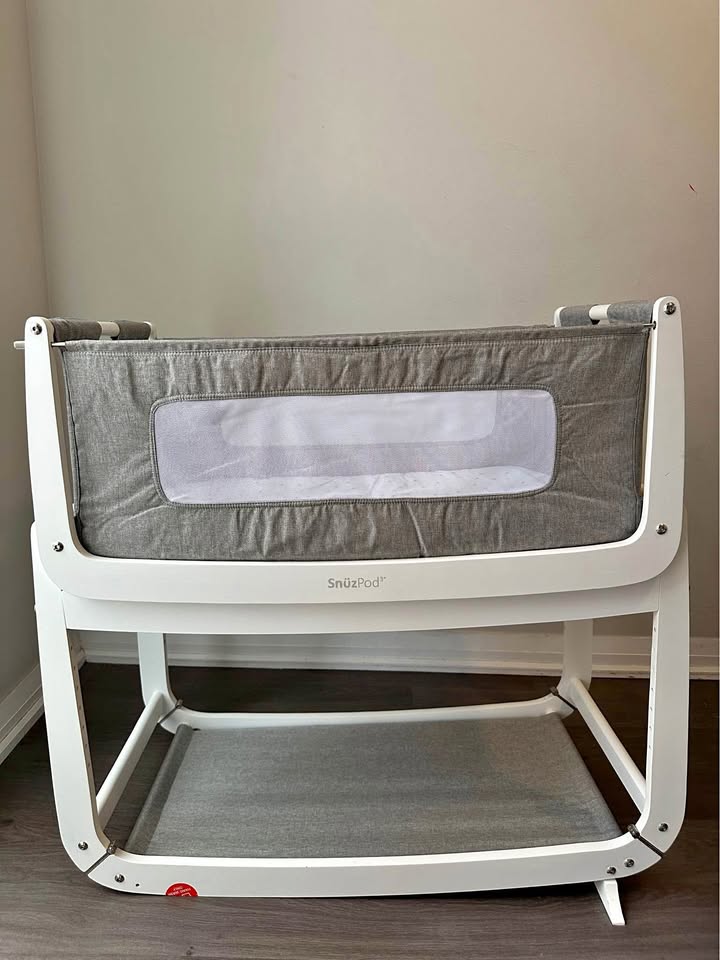 🍼 SnüzPod 3-in-1 Bedside Crib – Lightly Used