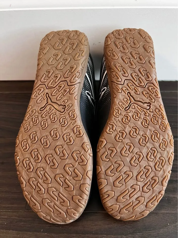 Puma ATTACANTO Kids' Indoor Soccer Cleats image indicator(2)