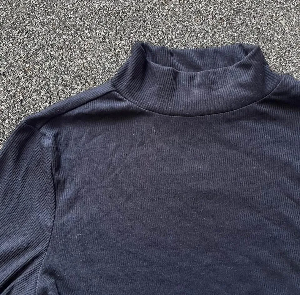 Esmara Black turtleneck long sleeve top image indicator(2)