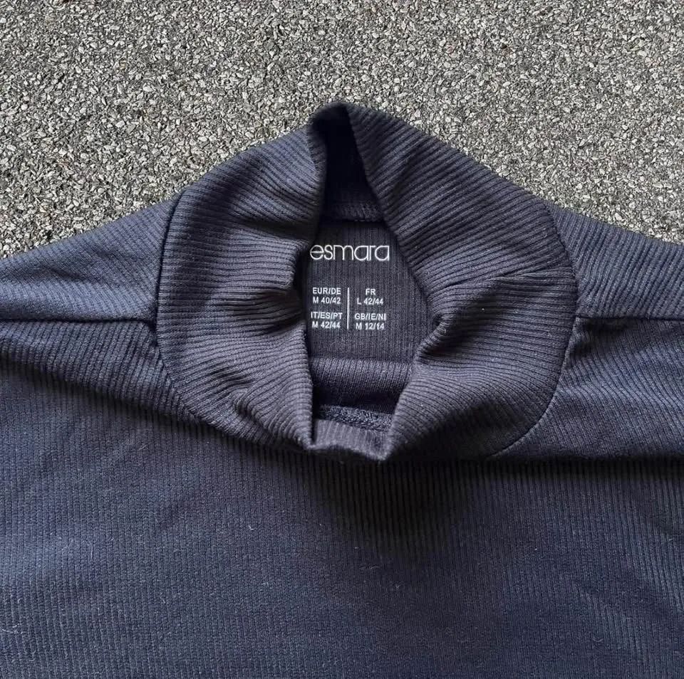 Esmara Black turtleneck long sleeve top image indicator(3)