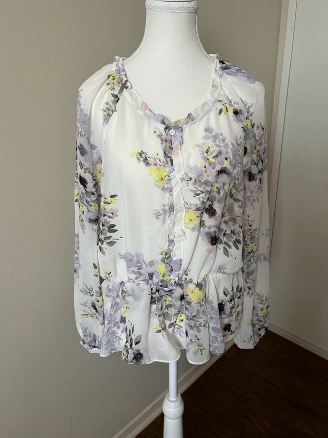 Suzy Shier floral top