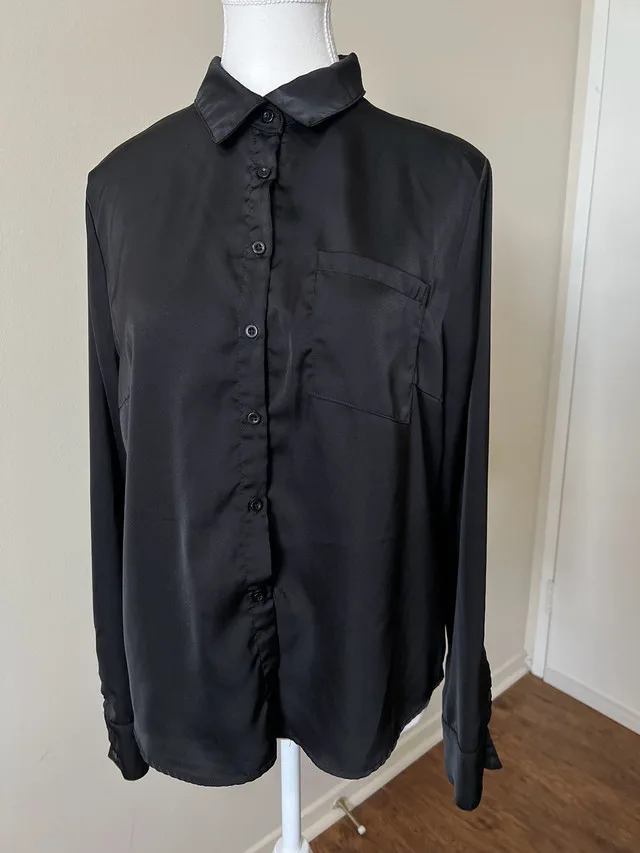 Satin Blouse image indicator(3)