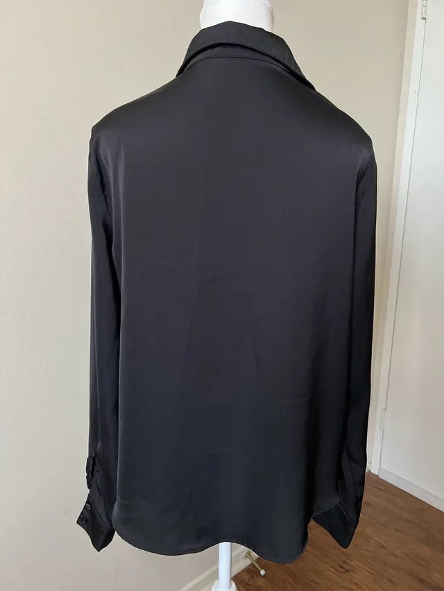 Satin Blouse image indicator(4)