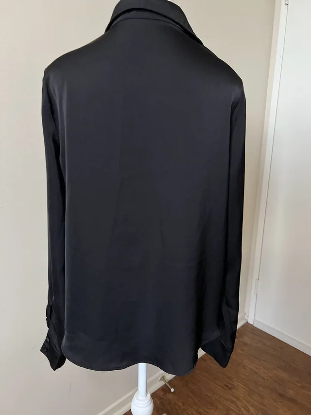 Satin Blouse image indicator(5)