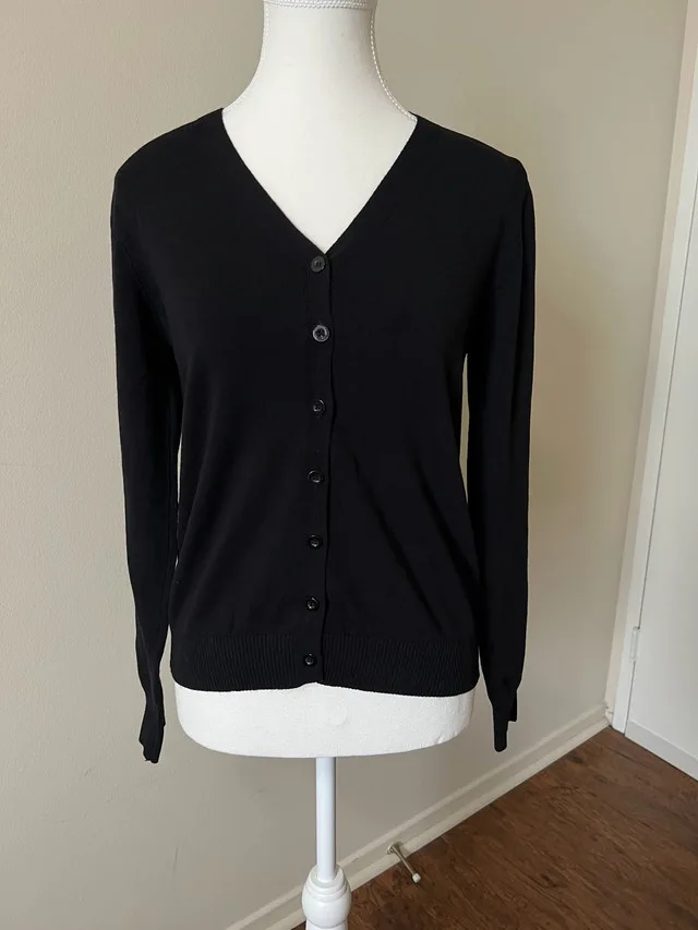 Black Cardigan image indicator(2)