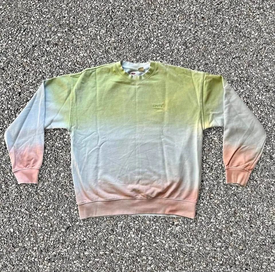 Levi's Tie Dye Ombre Oversized Crewneck - Size M thumbnail
