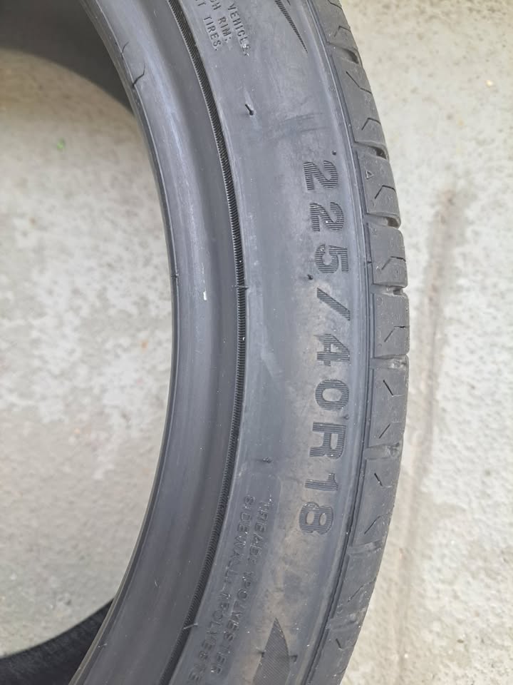 Almost new One Tire - All Season - photo 4