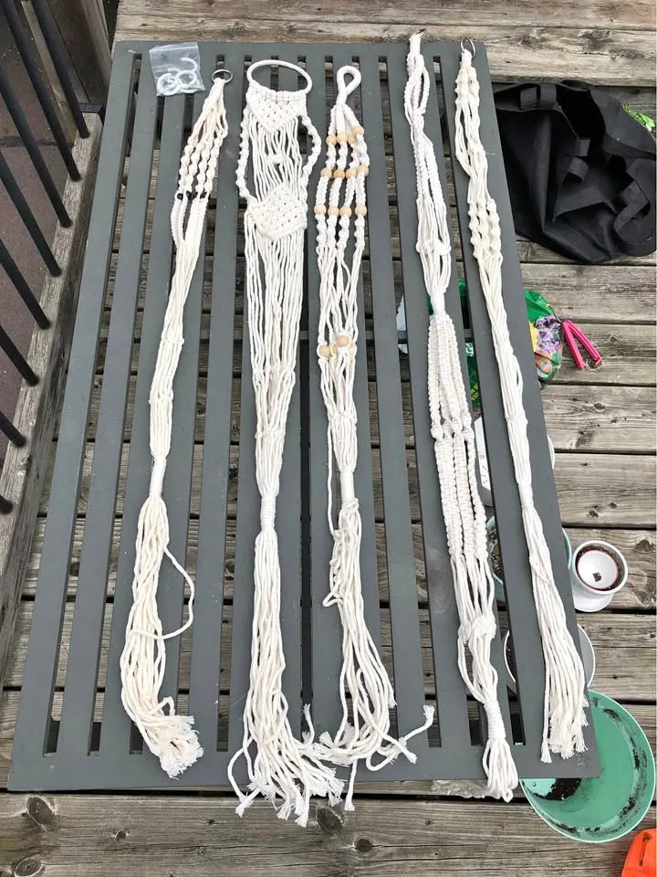 Garden pots/holders etc.