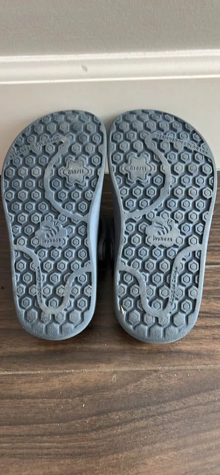 Joybees Clog (size C 10/11) image indicator(3)