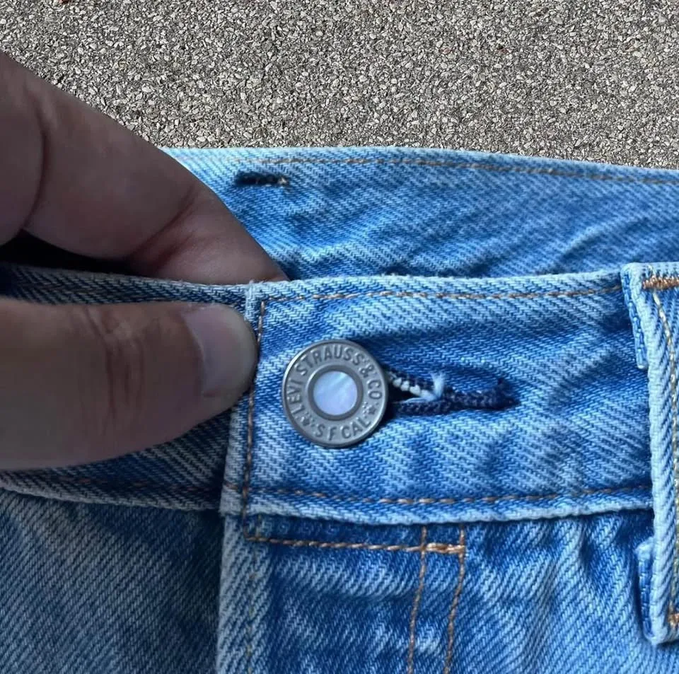 LEVI'S® PRIDE 501® '93 STRAIGHT FIT JEANS image indicator(6)