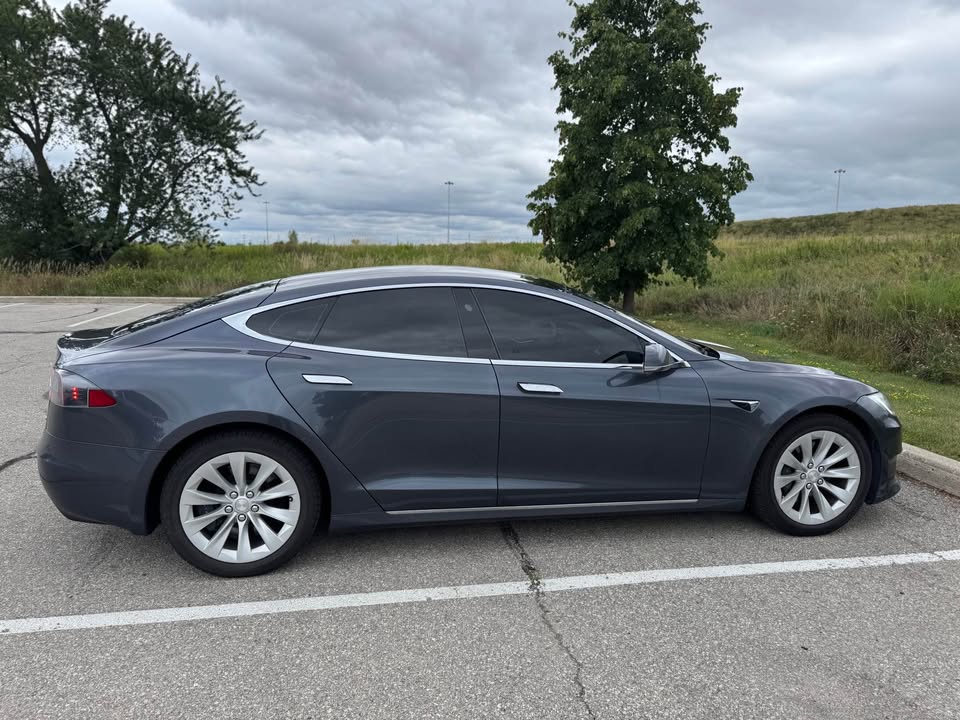 2018 Tesla Model S - photo 4