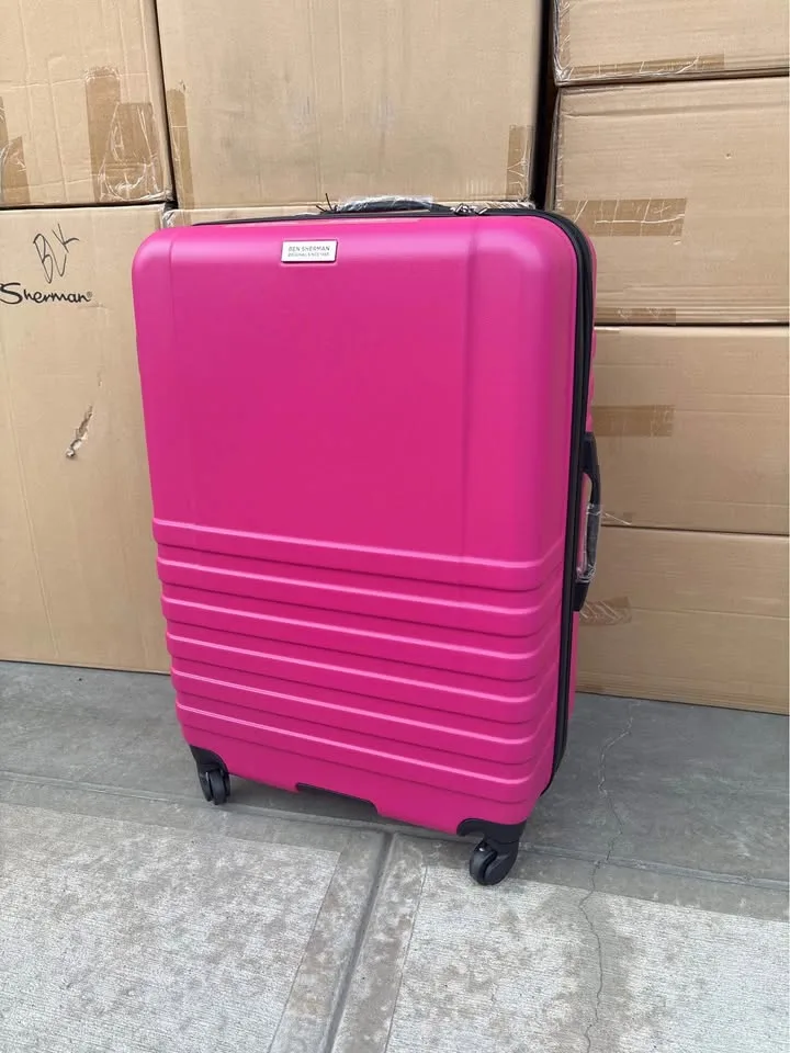 New 28” Large Luggage ( 23 Kg Capacity/ 62 Linear Inches) image indicator(2)