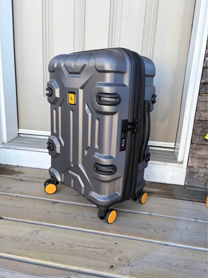 20” Brand New Carry on with Rugged Body $50 Each image indicator(3)