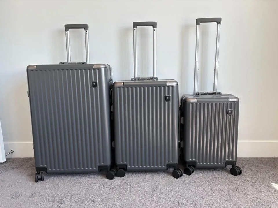 New Zipperless Luggage Set 3 Pc 🇨🇦 image indicator(3)