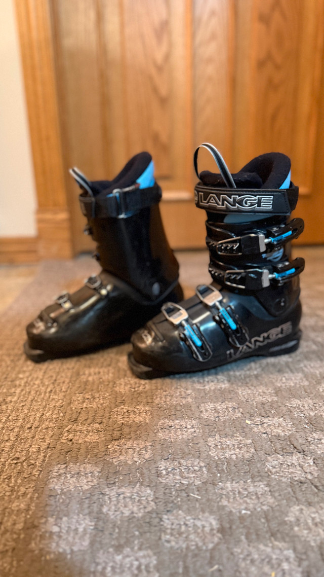 Lange term 9 Ski boots
