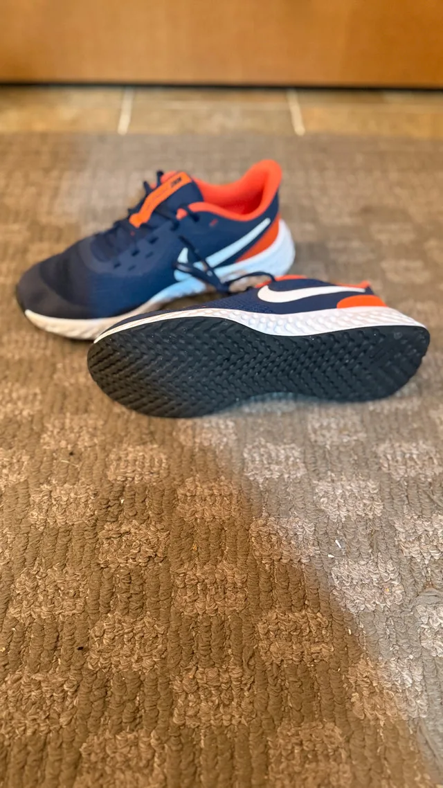 Nike kids runners image indicator(3)