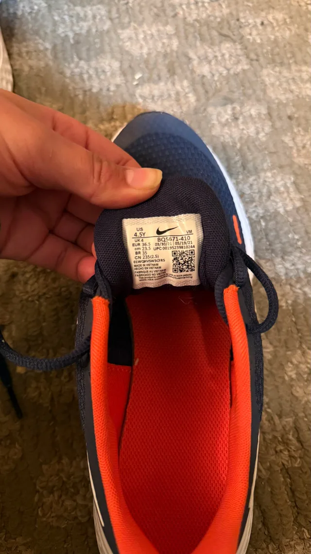 Nike kids runners image indicator(5)