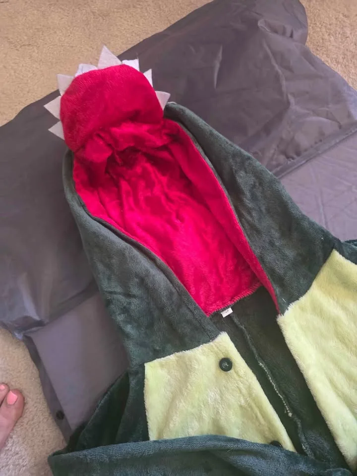 Brand New Dinosaur Onesie Pajama Costume – Size S 🦖💚 image indicator(3)