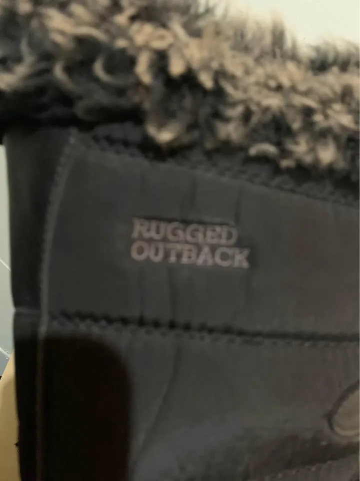 Size 9 Rugged Outback Women’s Winter boots image indicator(3)