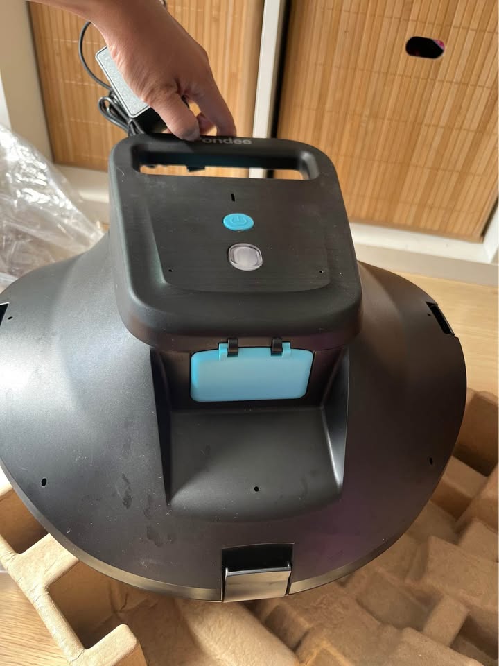 Cordless robotic pool cleaner - photo 5
