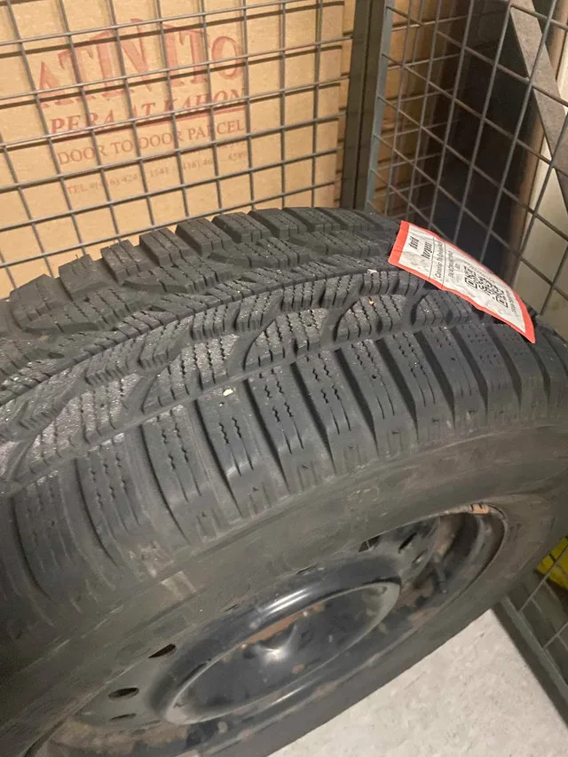 FIRESTONE WINTERFORCE 2 225/65R16 100S Tires with rims on sale image indicator(2)