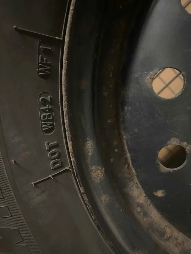 FIRESTONE WINTERFORCE 2 225/65R16 100S Tires with rims on sale image indicator(4)