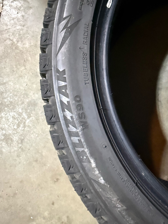 235/45R18 Bridgestone Blizzak WS90 Winter Tires - photo 2