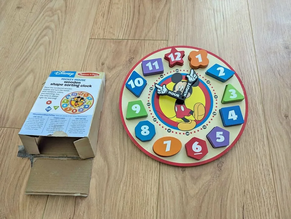 Mickey Mouse Wooden Clock Puzzle thumbnail