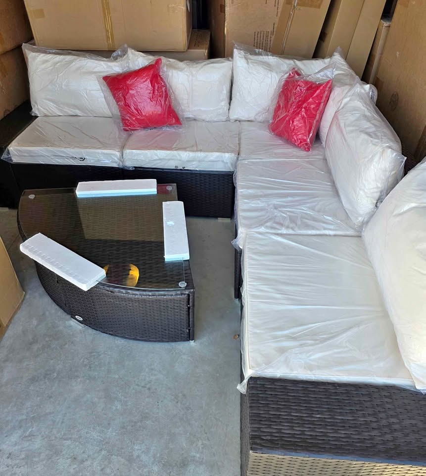 Brand new 6pc patio sectional set. Assembled. On sale