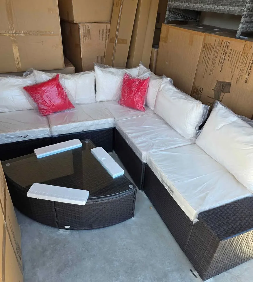 Brand new 6pc patio sectional set. Assembled. On sale image indicator(2)
