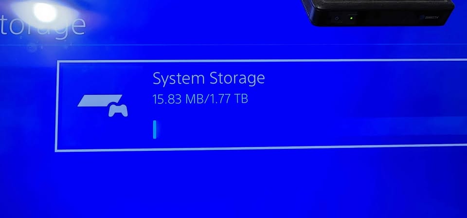 PS4 Pro w/ upgraded 2tb SSD + BNIB Controller & Games - photo 3