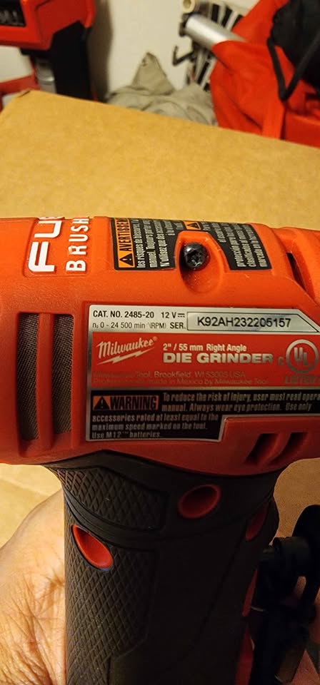 Milwaukee M12 Fuel Angle Die Grinder + 2.0 CP batteries - photo 2