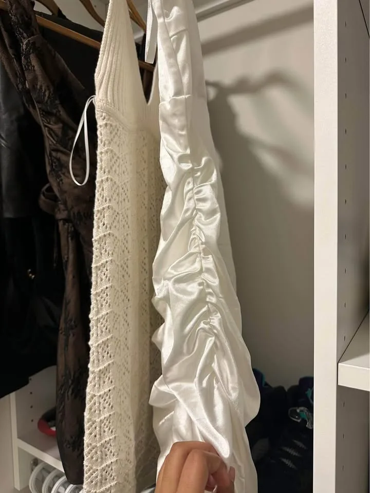 Tiger mist white dress image indicator(2)