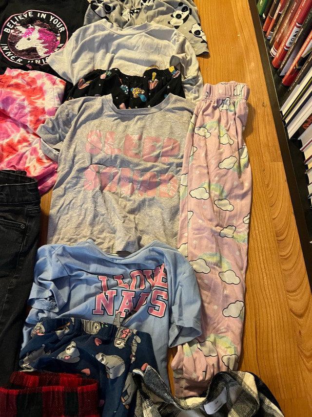 kids clothing size 8 girls 30 pieces - Lot 2 - photo 5