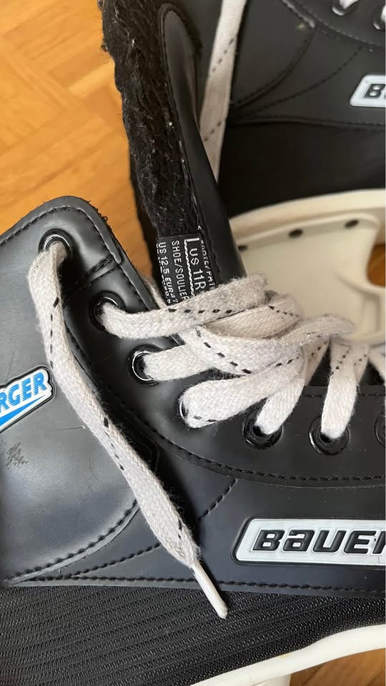 Bauer Ice skates size 11 - photo 2