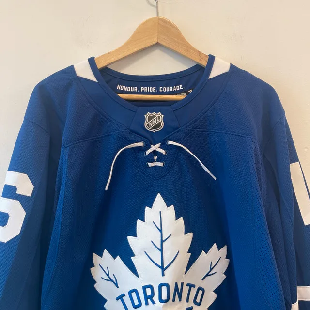 New Maple Leafs Marner Jersey fanatics image indicator(3)