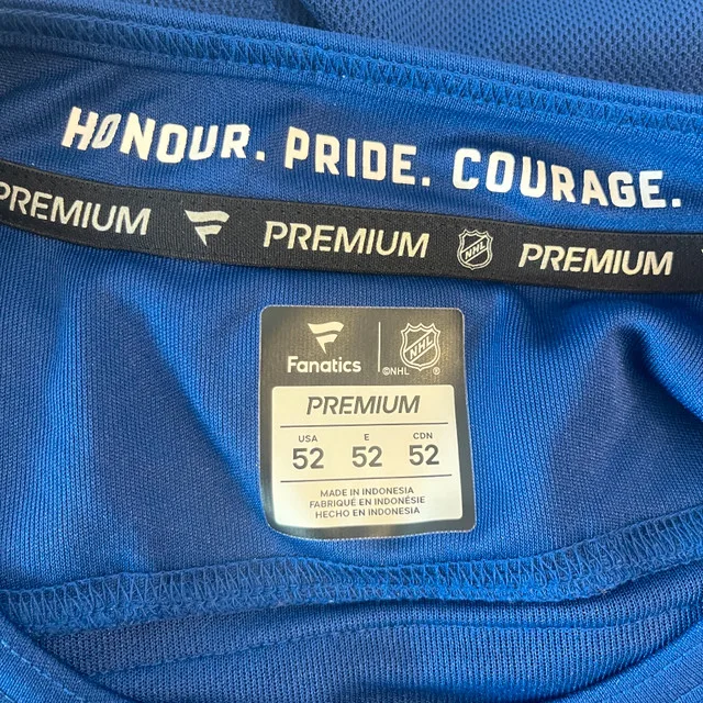 New Maple Leafs Marner Jersey fanatics image indicator(7)