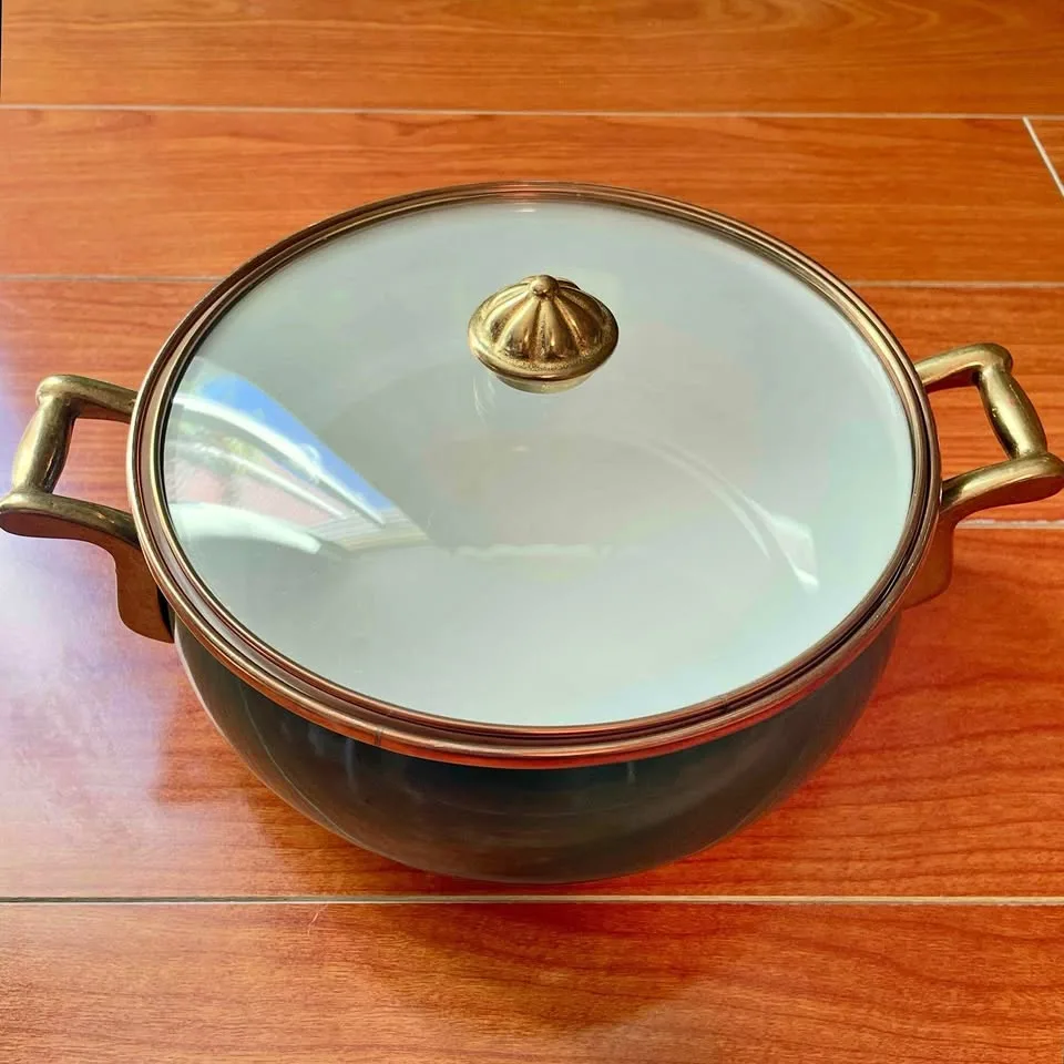 Vintage Enamel 2.5Q Casserole Pot thumbnail
