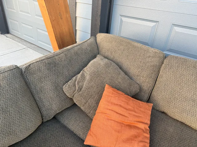 couch for sale,FREE DELIVERY image indicator(5)