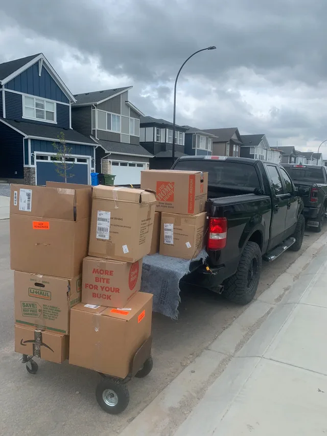 Pickup truck & trailer for moving/Delivery services /dump run image indicator(2)