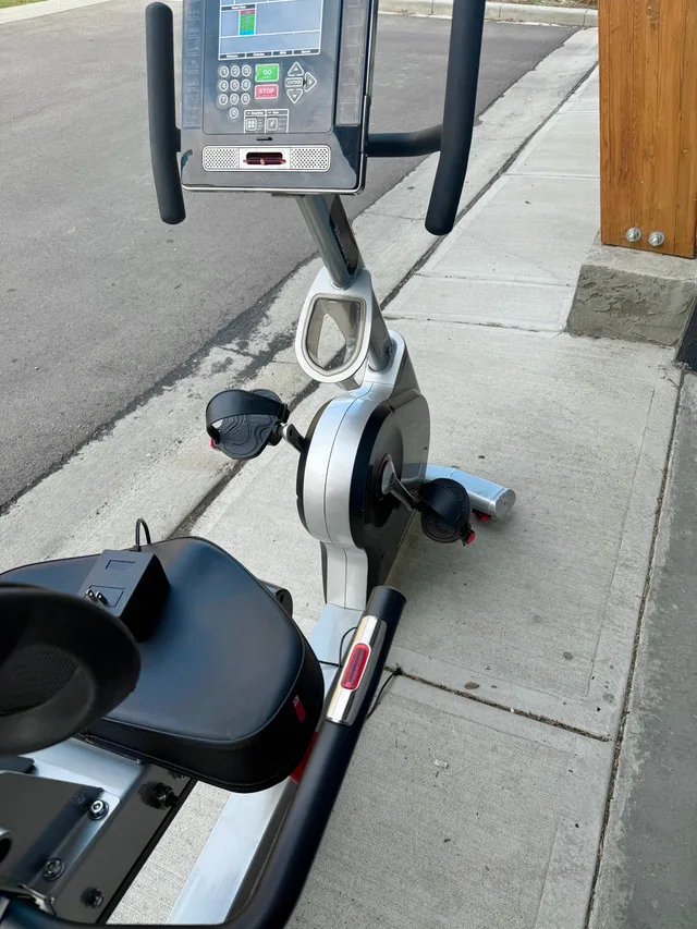 Diamondback Fitness 910SR Recumbent Exercise Bike image indicator(4)