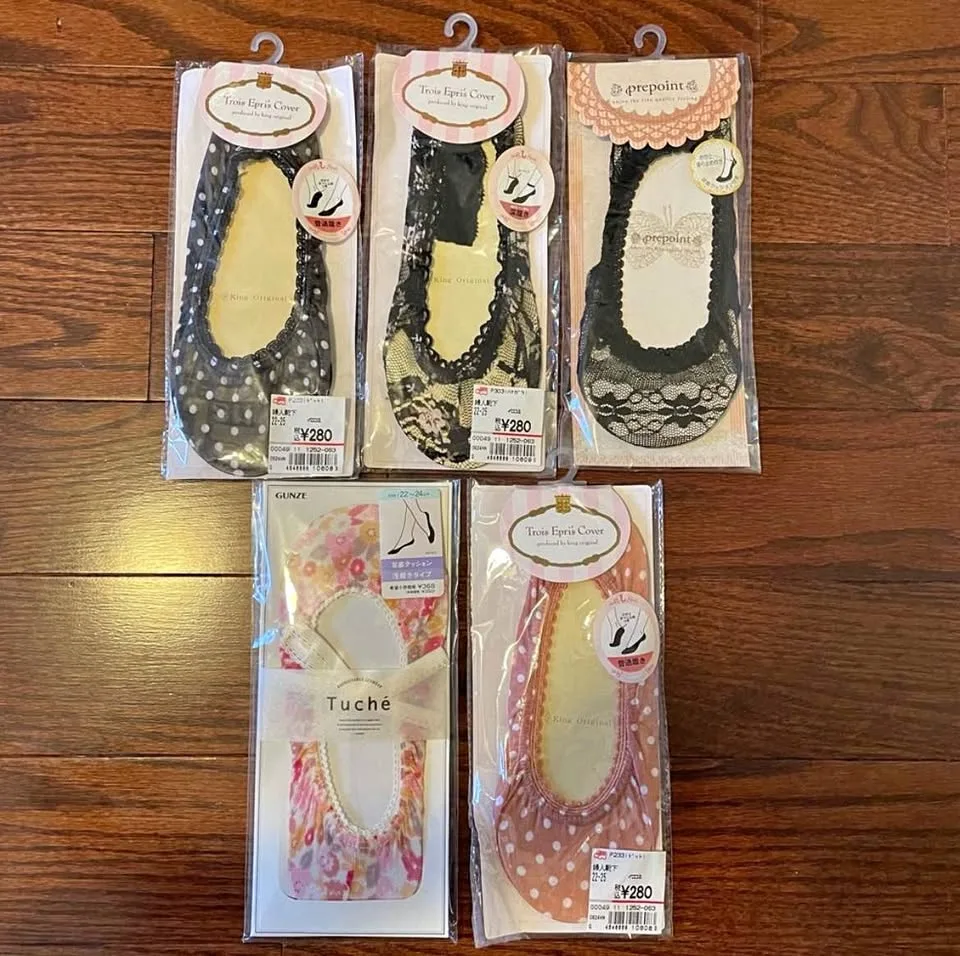 Set of 5 Japanese Lace No-Show Socks (US5-8.5) thumbnail