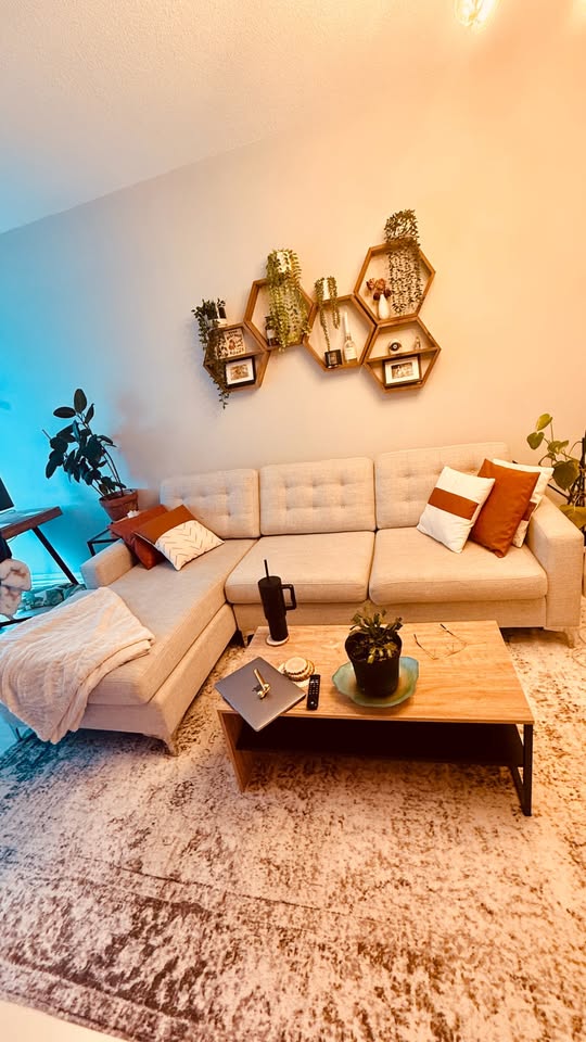 Custom Sectional Couch - photo 2