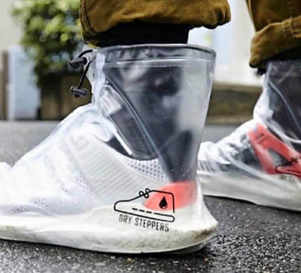 NWT✨Waterproof Sneakers Rain Covers