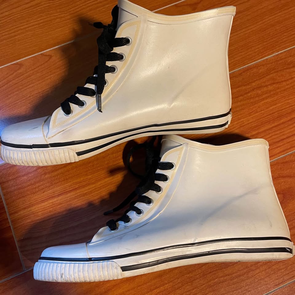 US7.5 ALDO Rubber Rain Sneakers - photo 2