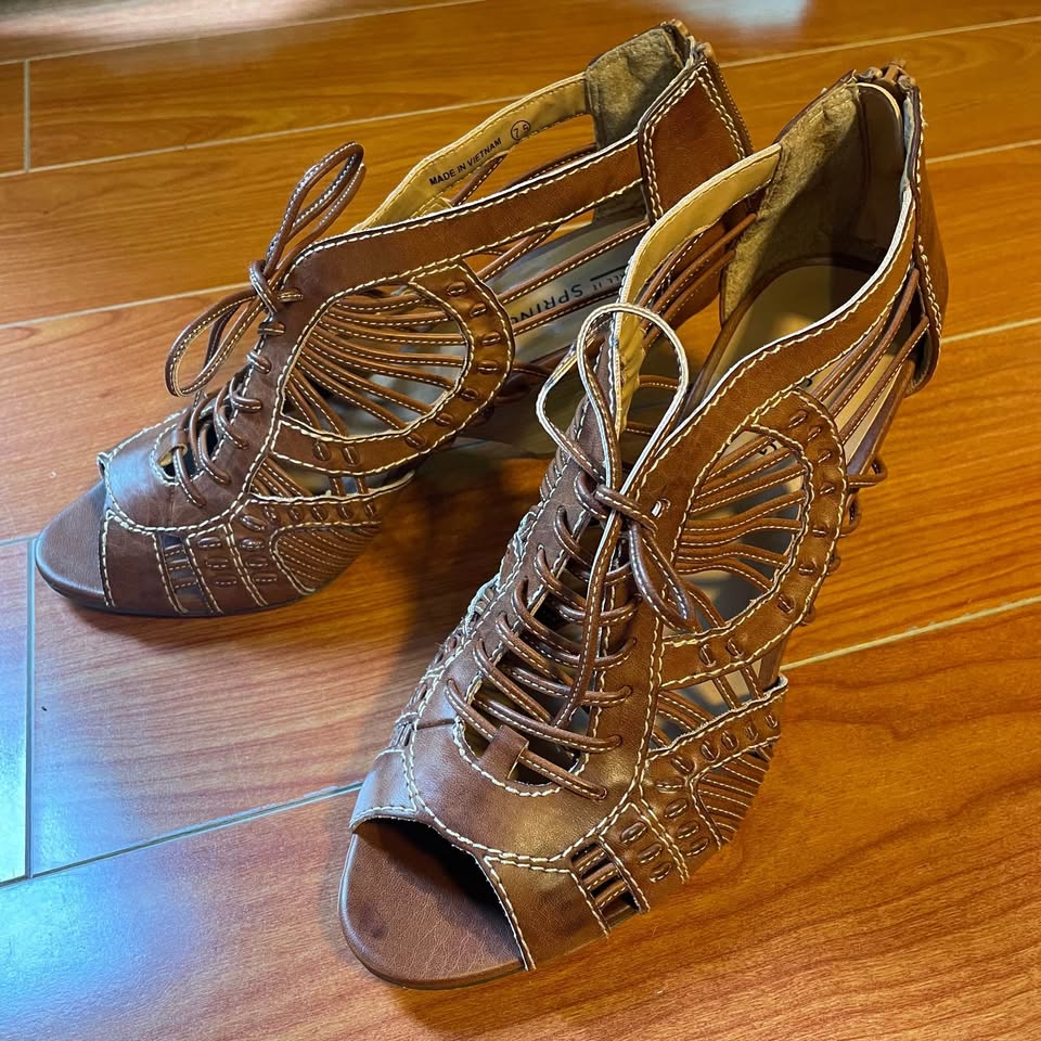 US7.5 Tan Lace-Up Boots Sandals - photo 2