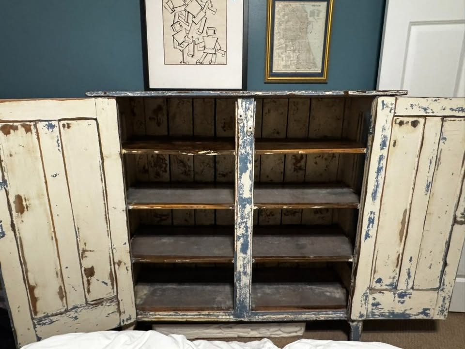 Vintage Farmhouse Cabinet - photo 4