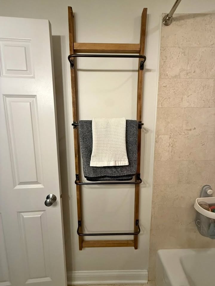 Farmhouse Towel or Blanket Ladder Decor- Like New